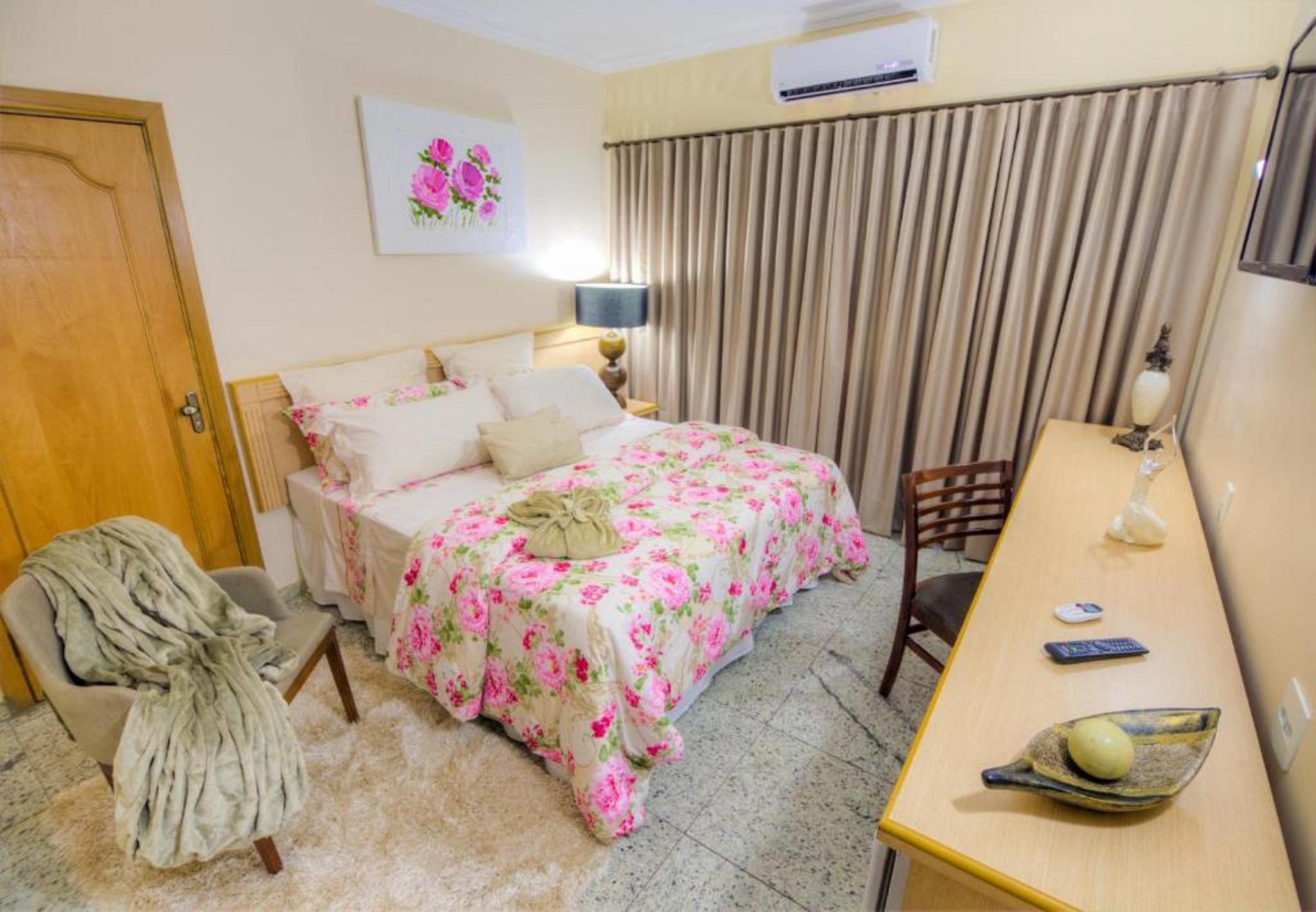 Hotel Golden Park Uberaba By Nacional Inn Esterno foto