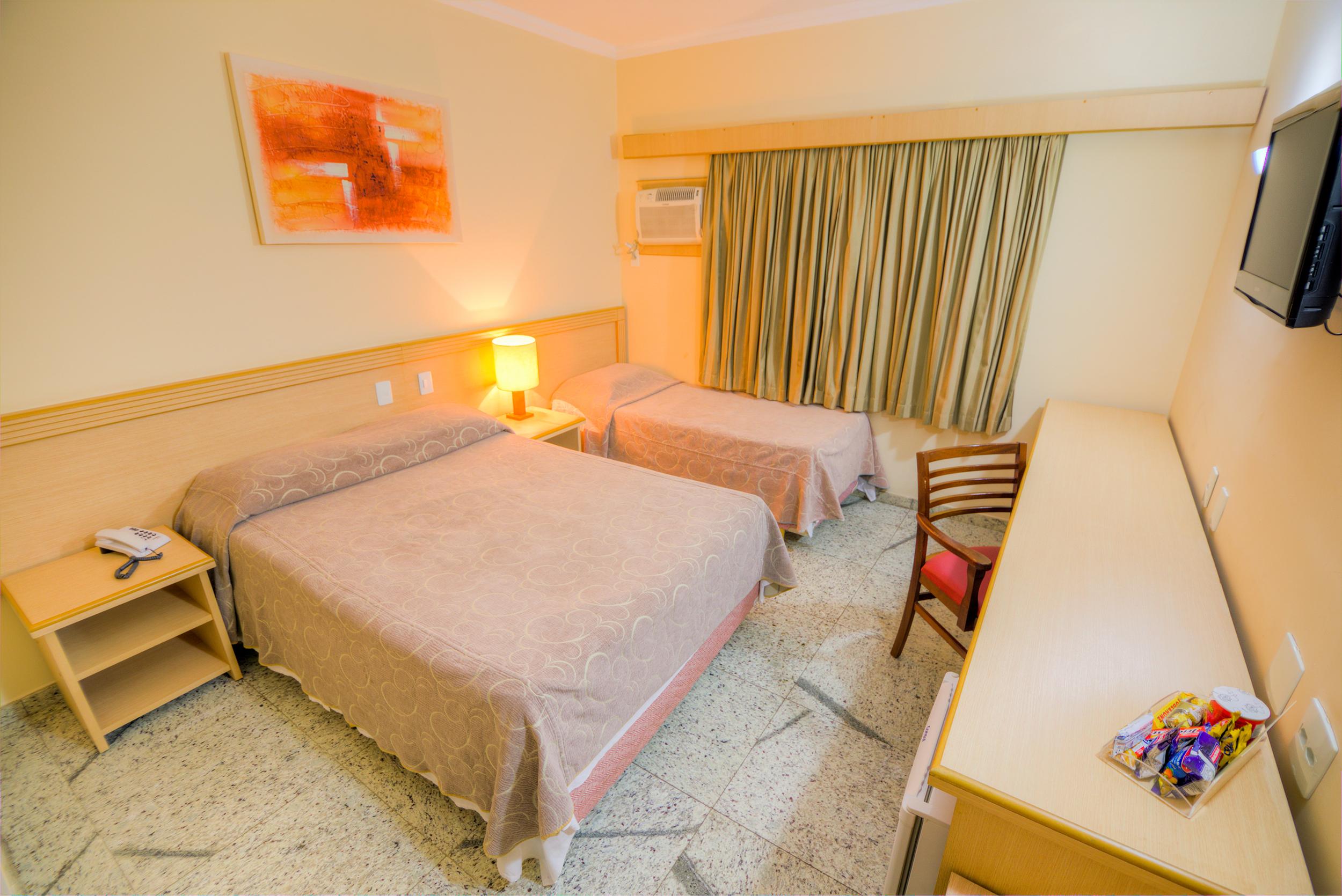 Hotel Golden Park Uberaba By Nacional Inn Esterno foto