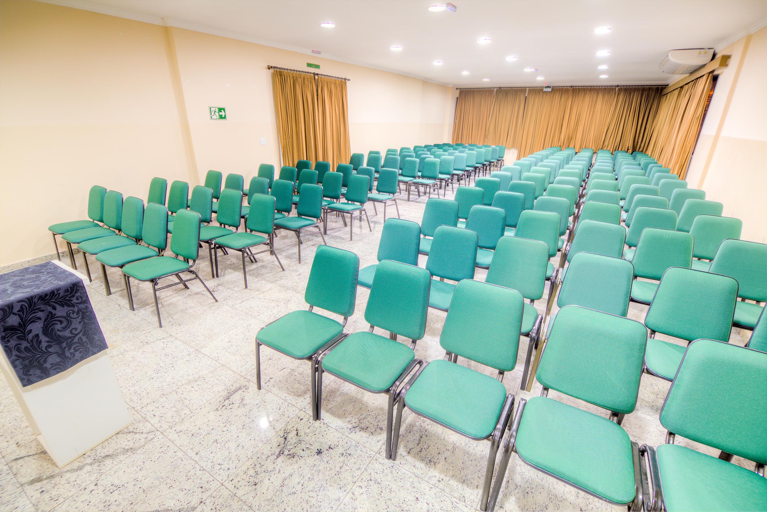 Hotel Golden Park Uberaba By Nacional Inn Esterno foto