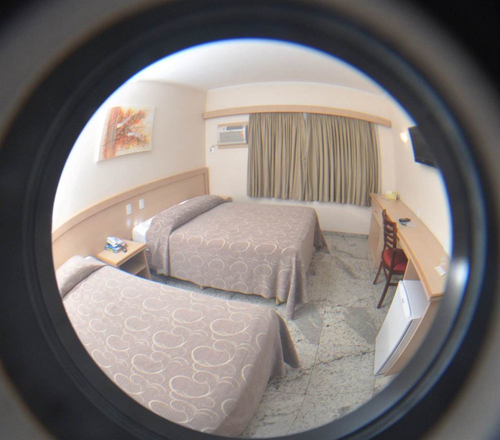 Hotel Golden Park Uberaba By Nacional Inn Esterno foto